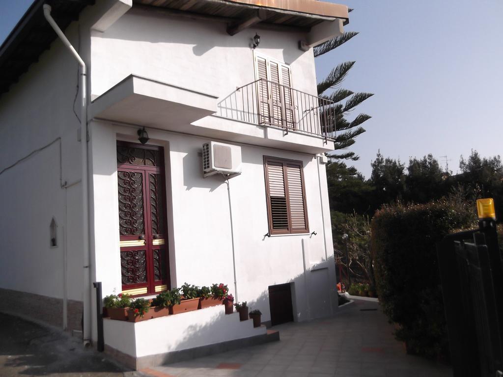 Casavacanzeinsicilia Etna Taormina Villa Piedimonte Etneo Rom bilde